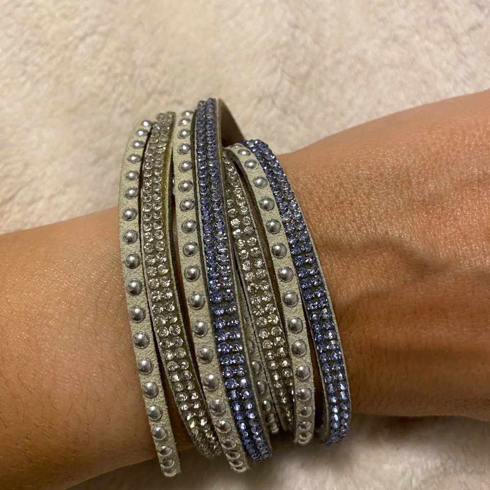 Grey wrap bracelet 3 adjustments